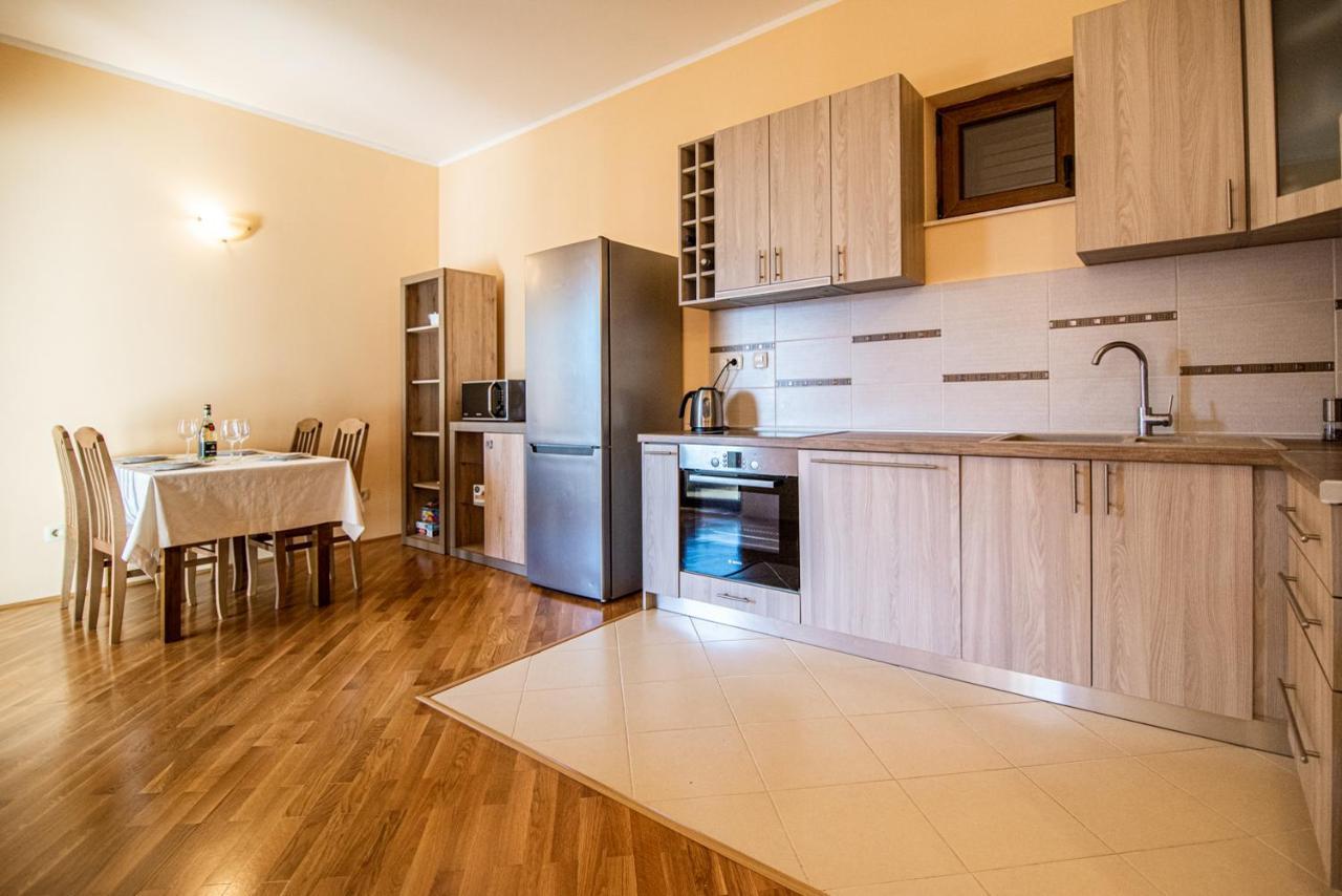 Boka Apartment Baošići Exterior foto